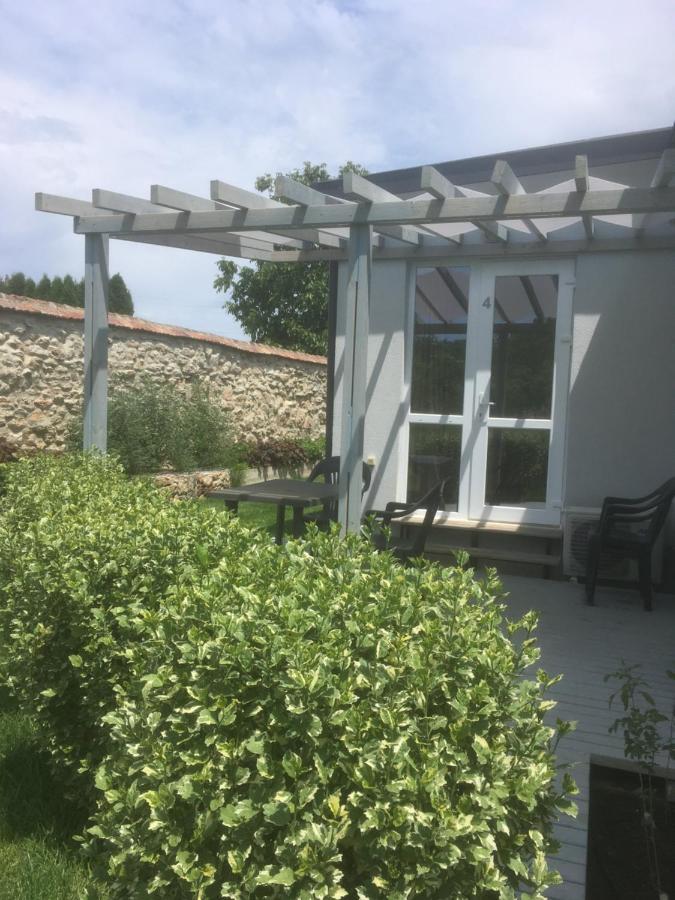 שבלה Karia Apartments מראה חיצוני תמונה