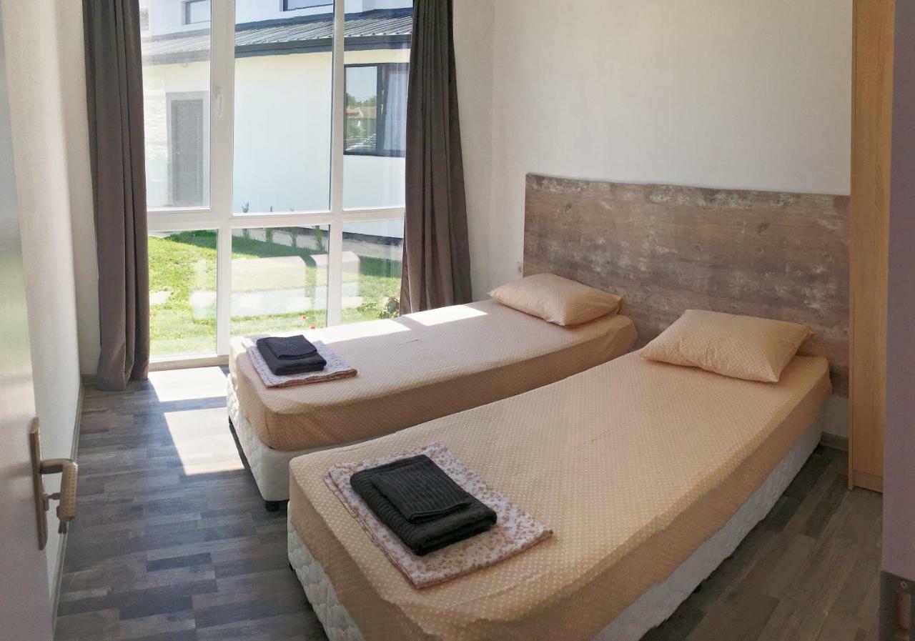 שבלה Karia Apartments מראה חיצוני תמונה